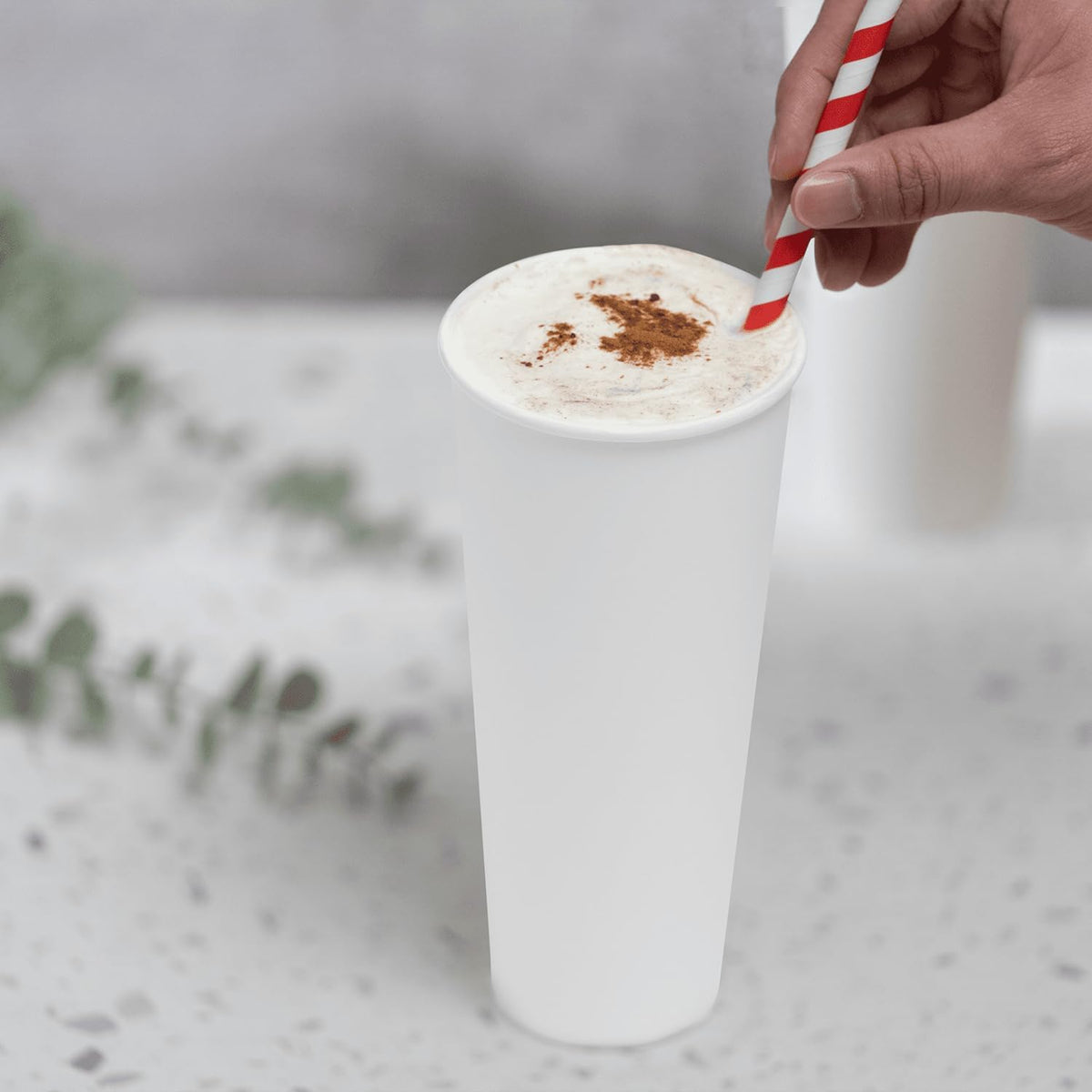 Karat 24 oz Paper Hot Coffee Cups [500 ct] White Disposable Cup for Hot/ Cold Drinks and Beverages, 90mm (C-K524W)