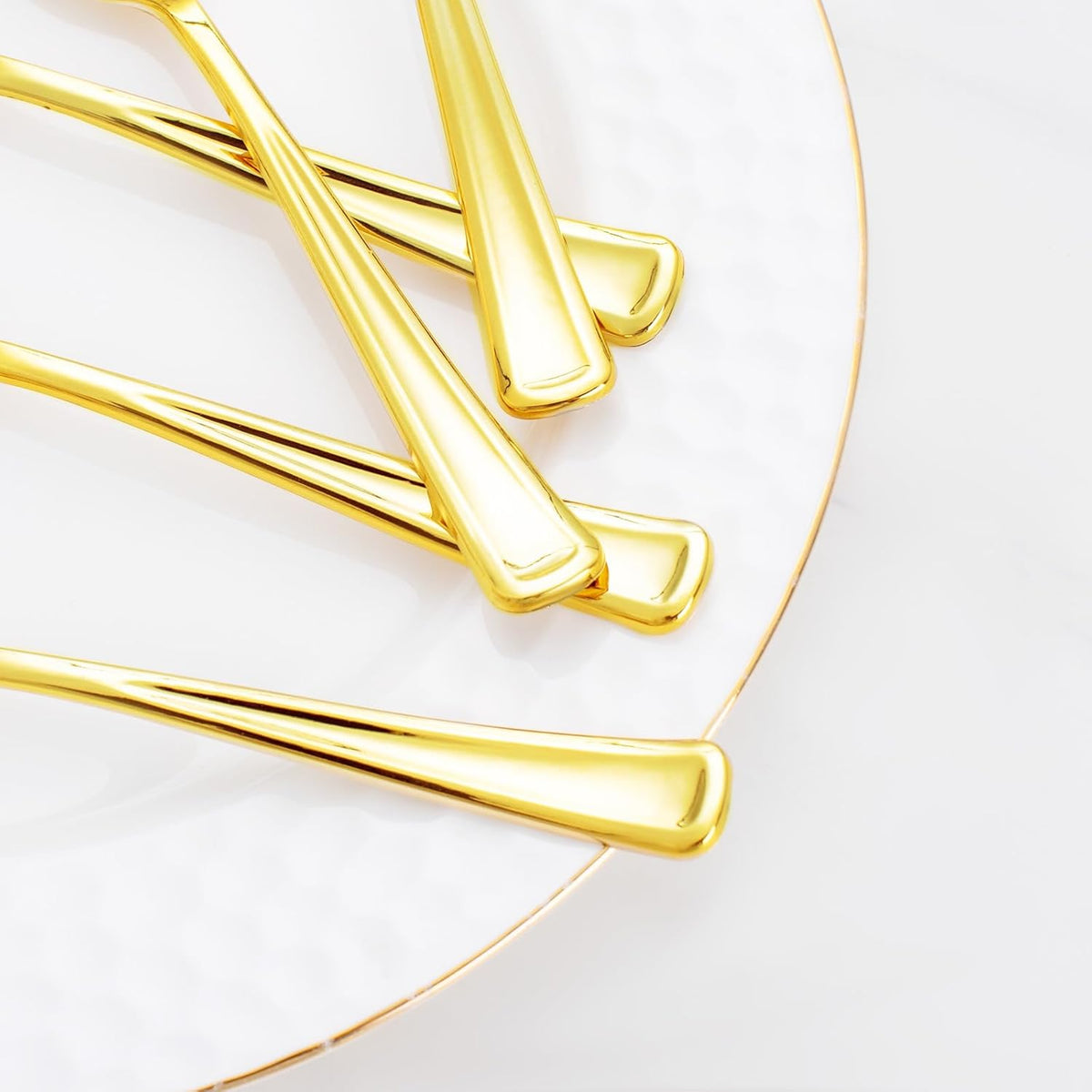 WDF 100 Pack Gold Plastic Spoons Disposable - Durable Heavy Duty 6.9 Inch Gold Spoons, Heat Resistant Modern Disposable Spoons Perfect for Parties, Wedding, Banquets