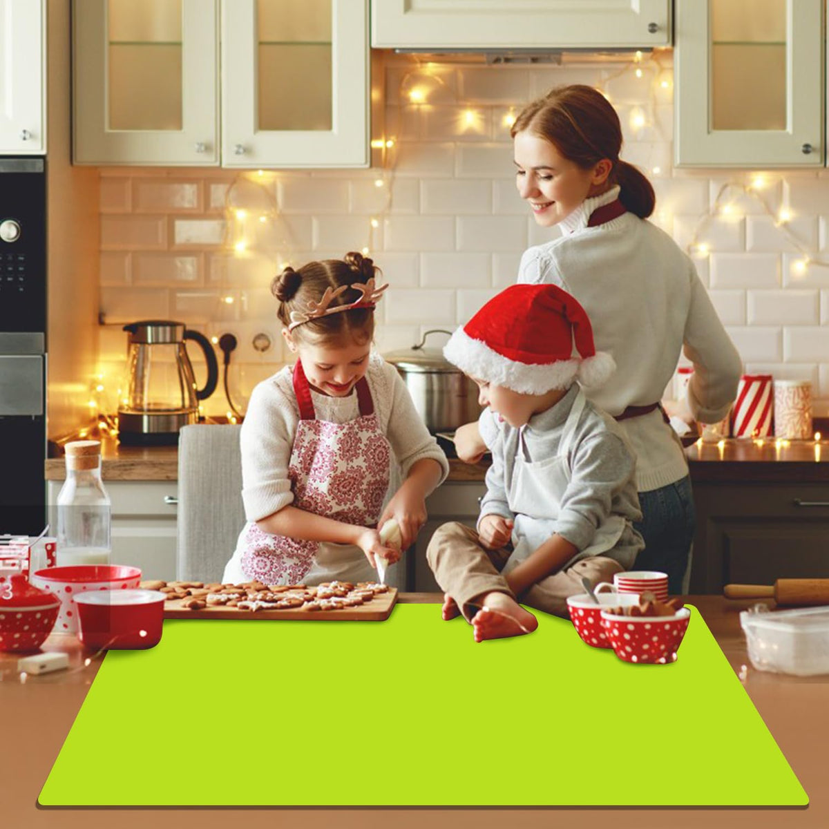 Extra Large Silicone Mat, Kitchen Counter Mat Placemats for Kids Silicone Mats for Countertop, Nonstick Silicone Table Mat for Baking Pastry Crafts Heat-Resistant Silicone Pad, 27.6'' x 19.7'', Green