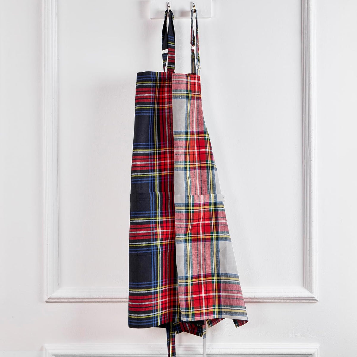 Solino Home Linen Bib Apron for Men & Women - White Plaid Kitchen Apron with Front Pockets - Handcrafted from European Flax