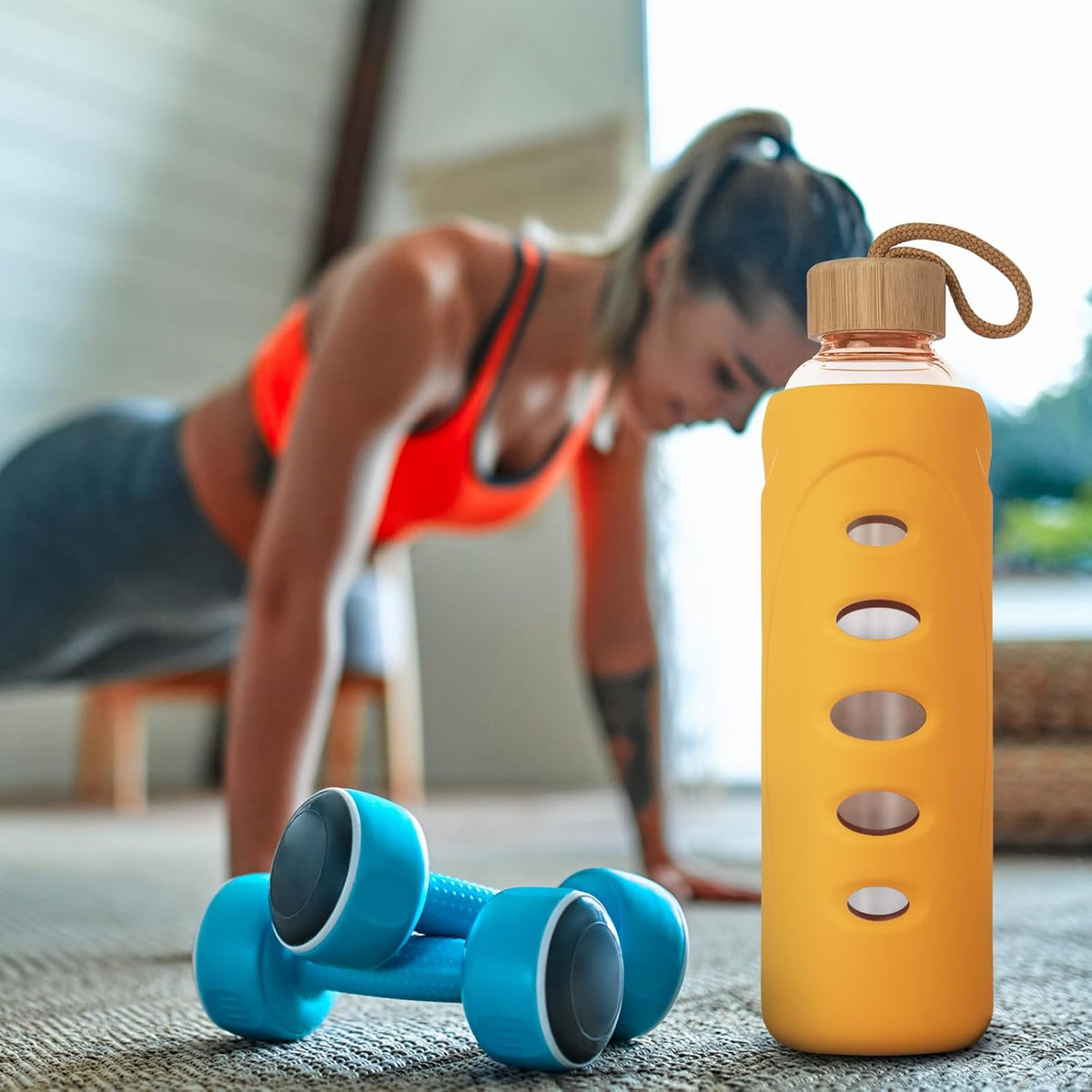 Sport 32oz Glass Water Bottle 1000ml /1 liter Borosilicate Glass Water Bottle Reusable Waterbottle Jugwith Silicone Sleeve and Unique Lid (Orange
