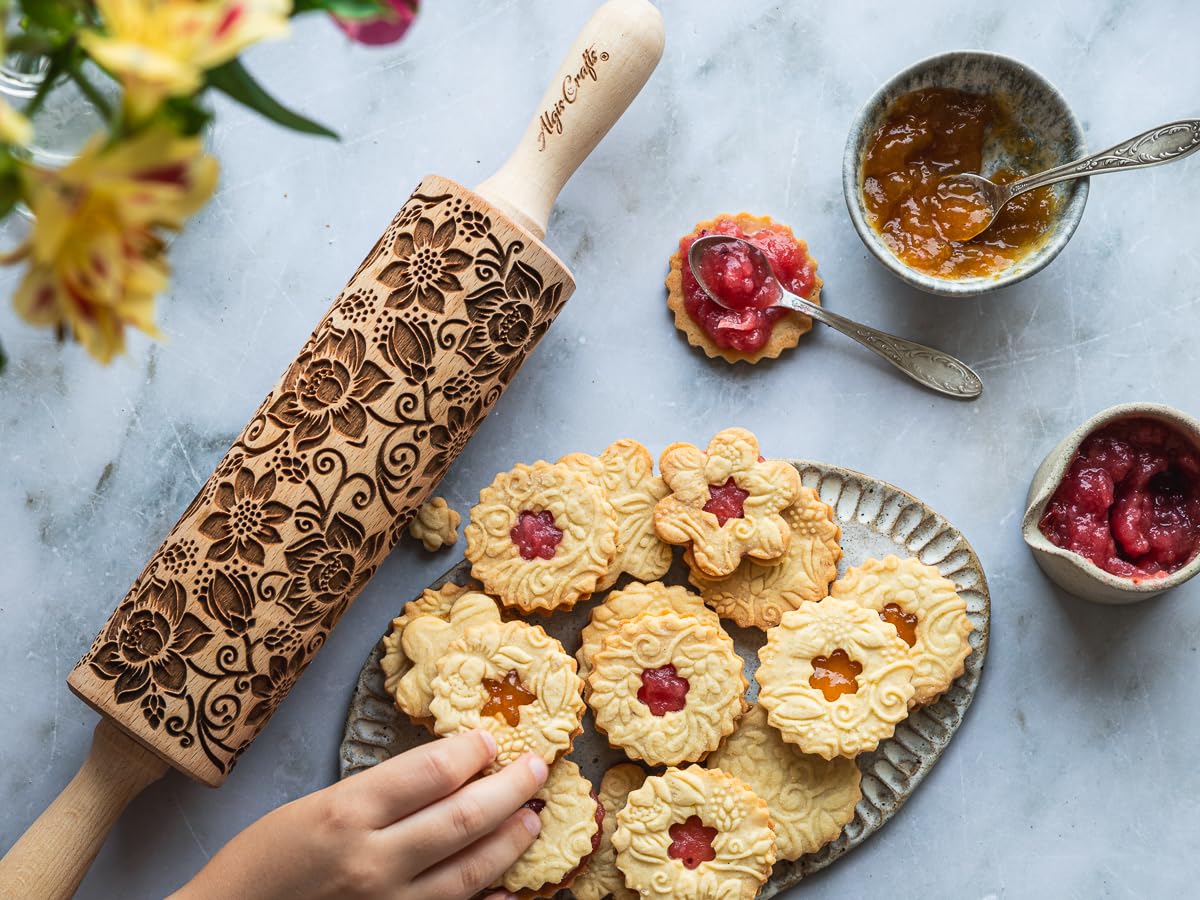 Embossing Rolling Pin GOLDEN DAISIES with Ornamental Bloom Pattern – Dough and Clay Roller for Embossed Cookies and Pottery - Cookie and Ceramic Stamp - Baking Gifts for Women by Algis Crafts