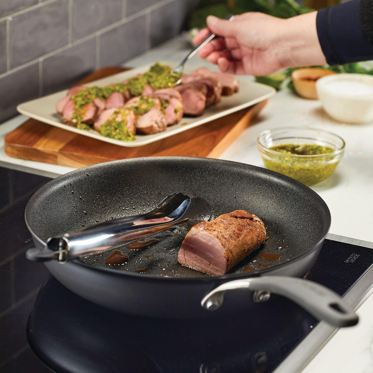 Circulon A1 Series with ScratchDefense Technology Nonstick Induction Frying Pan/Skillet, 12 Inch, Graphite