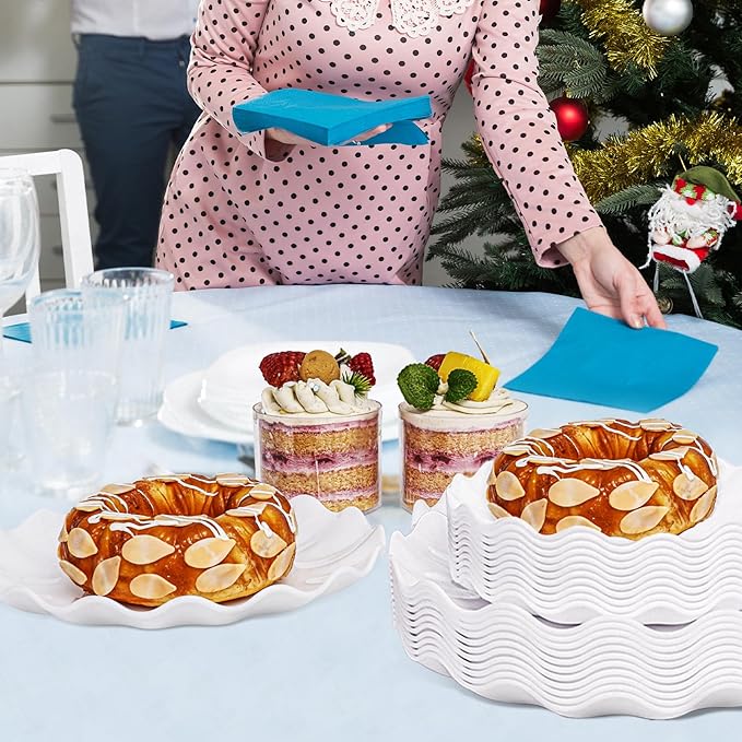 LIYH 50 Pcs White Scalloped Plastic Plates Reusable - Unbreakable Plastic Plates for Weddings Party Outdoor Picnics Dishwasher Safe BPA Free (25Guests)