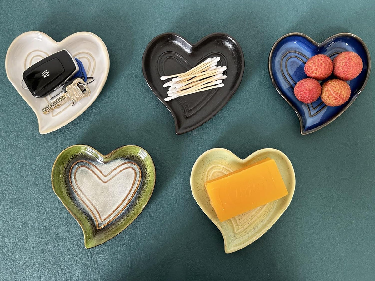 Ceramic Spoon Rest for Stove Top, Heart Cute Spoon Rest for Kitchen Counter, Cooking Spoon Holder for Kitchen Counter, Utensil Rest Spatula Rest Ladle Holder Tong Rest (Matte Black)