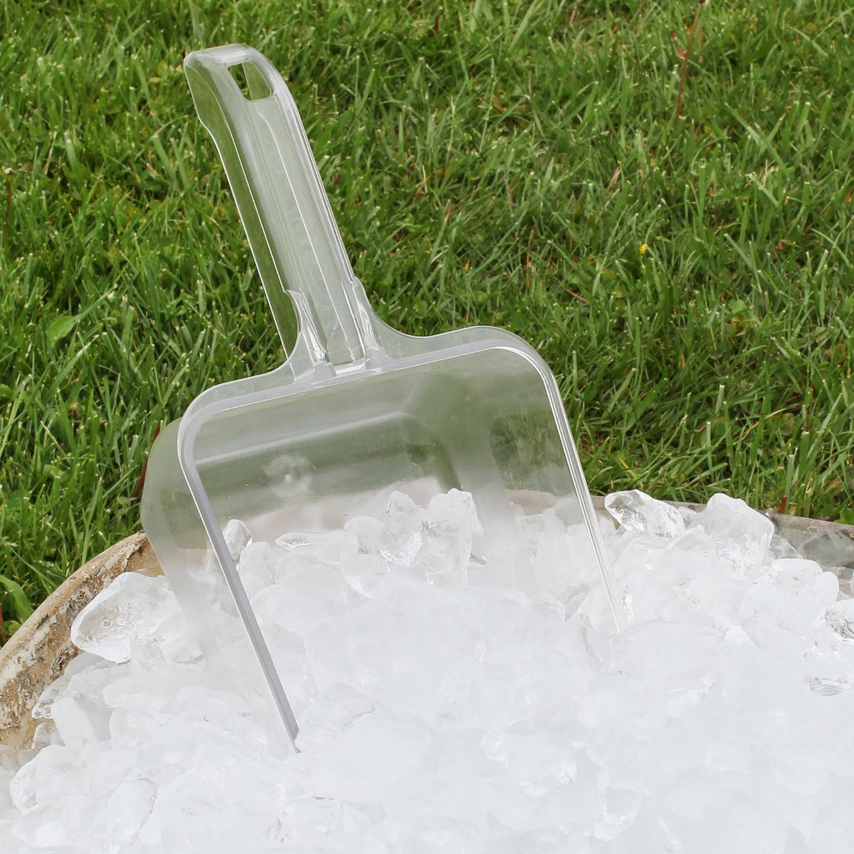 Darware Commercial Ice Scoop with Metal Holder, 7-Cup Capacity (58 Fluid Oz.)
