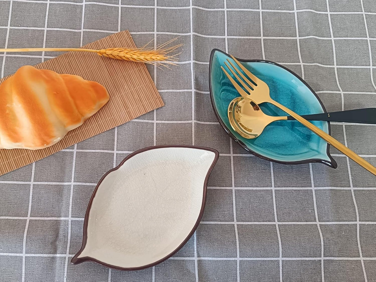 Ceramic Spoon Rest for Stove Top, Ice Cracks Leaf Cute Spoon Rest for Kitchen Counter, Cooking Spoon Holder for Kitchen Counter, Utensil Rest Spatula Rest Ladle Holder Tong Rest, 1 PC (A, Cream White)